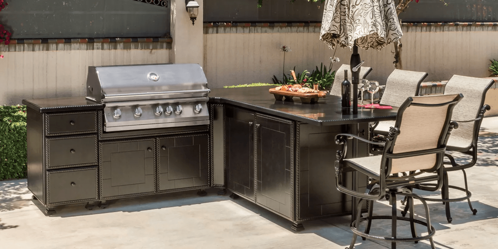 Outdoor Kitchens