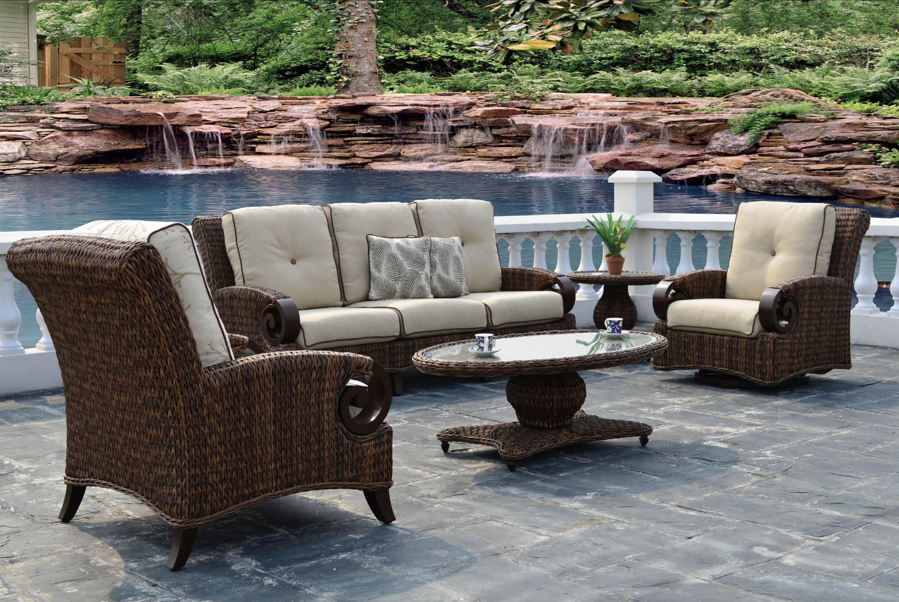 Patio Renaissance Antigua Collection