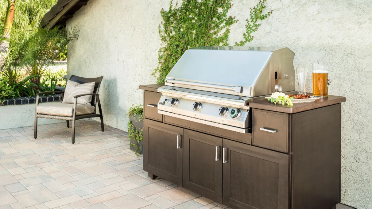 Outdoor Kitchens